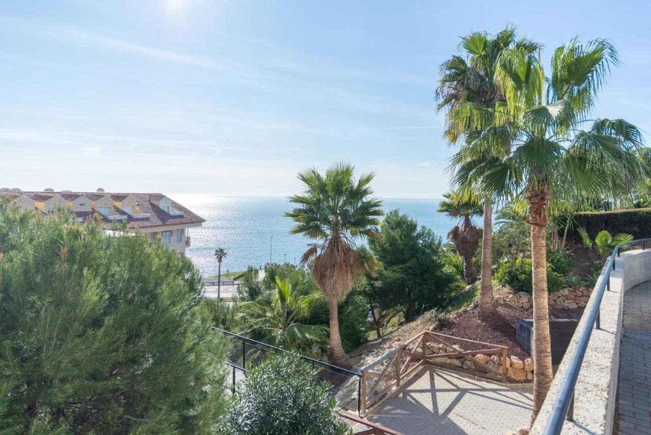 Beach And Pool Holidays At The Grand Coloso Benalmádena Exterior photo