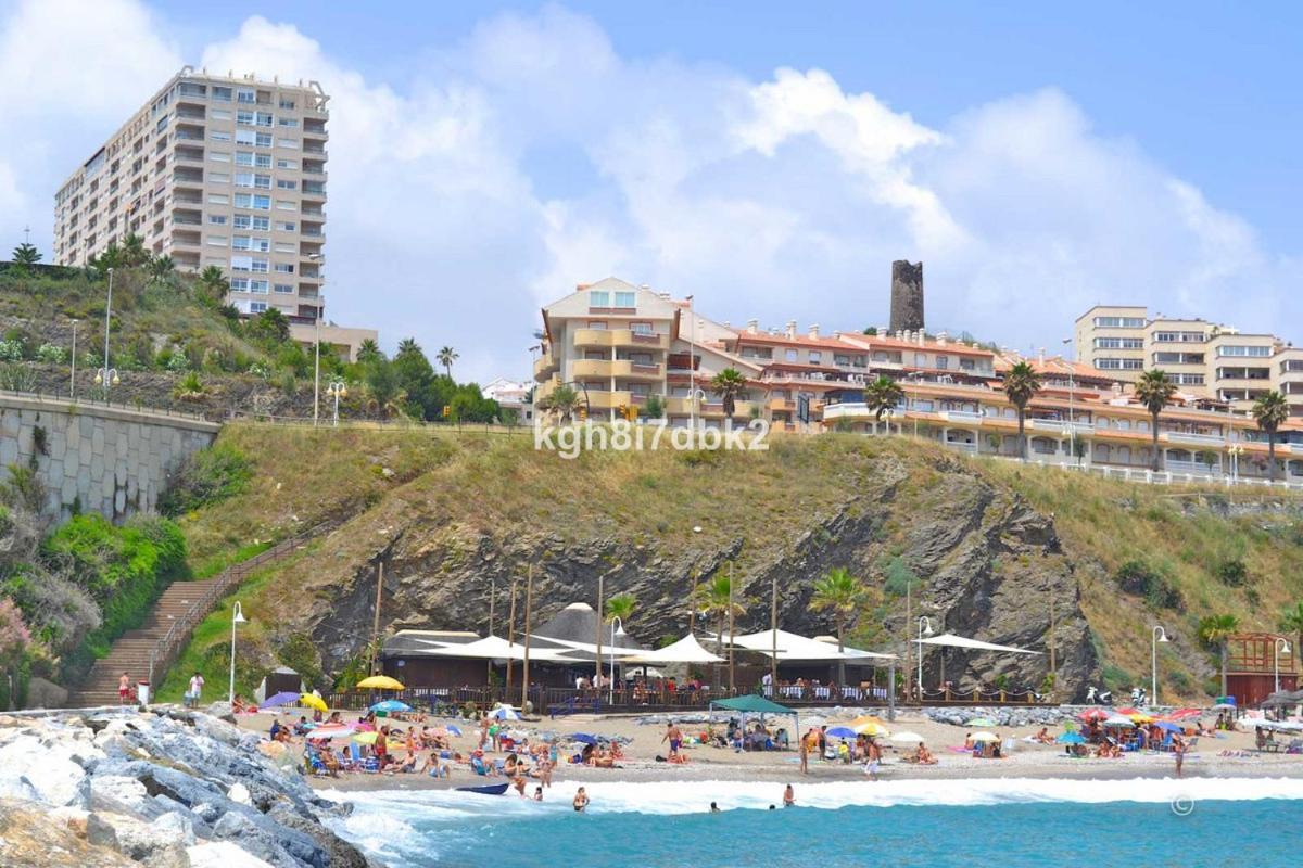 Beach And Pool Holidays At The Grand Coloso Benalmádena Exterior photo