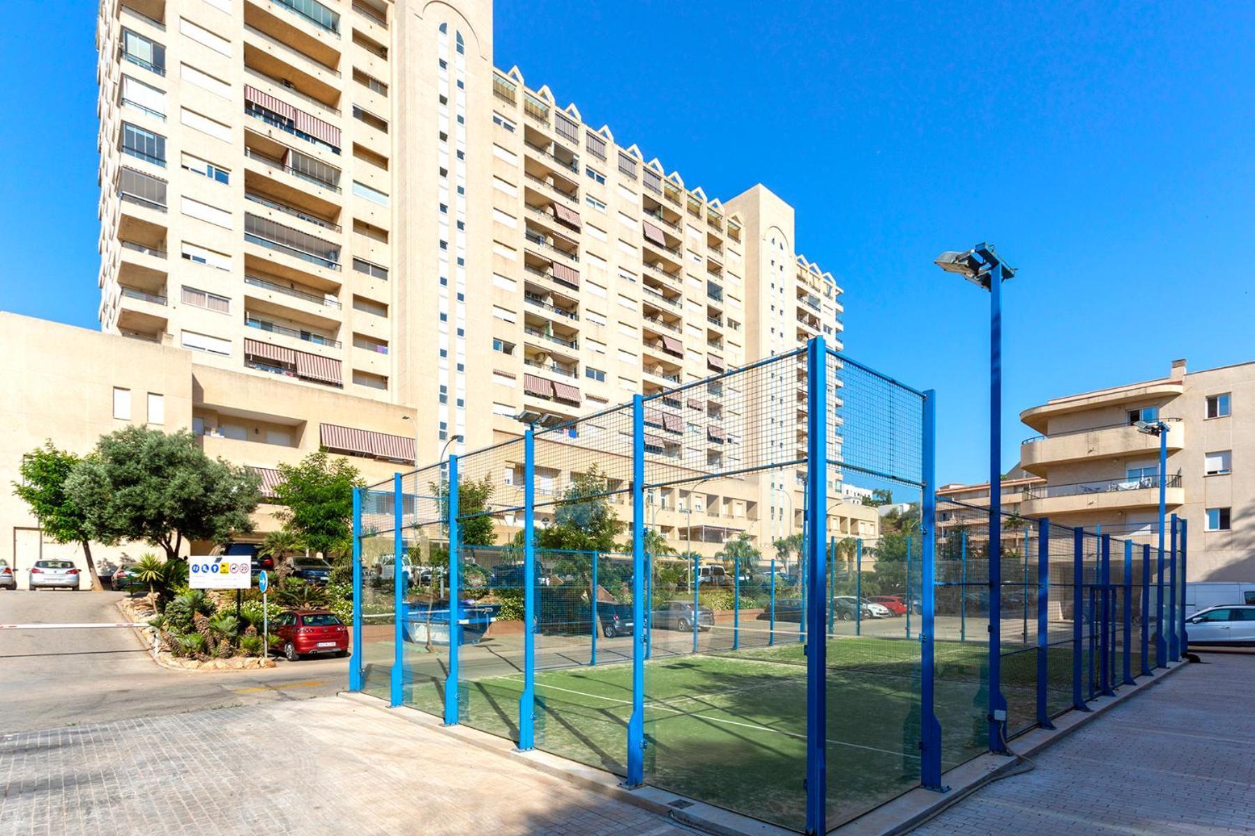 Beach And Pool Holidays At The Grand Coloso Benalmádena Exterior photo